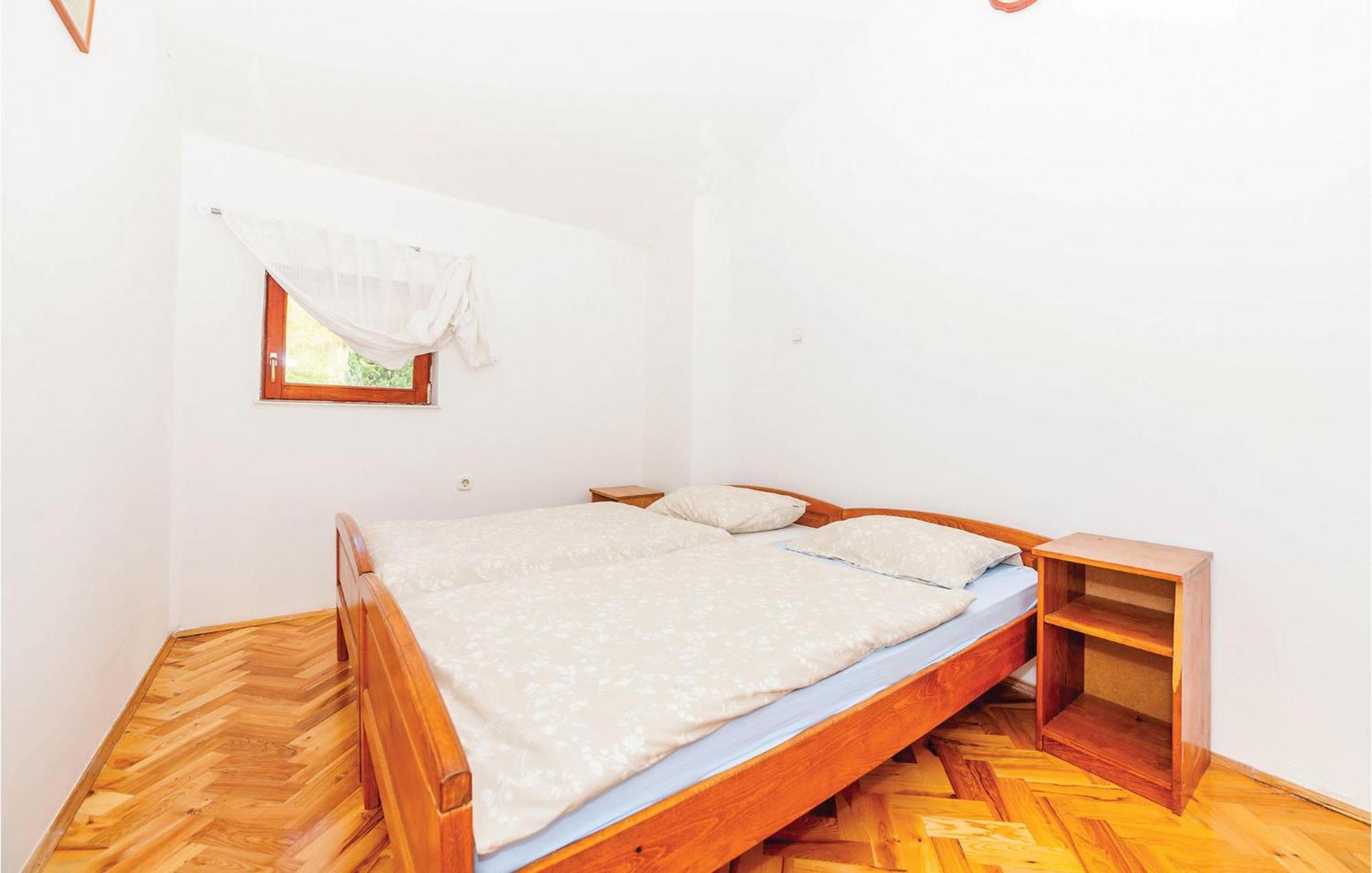 7 Bedroom Pet Friendly Home In Crni Kal Crni Kal  Exteriér fotografie