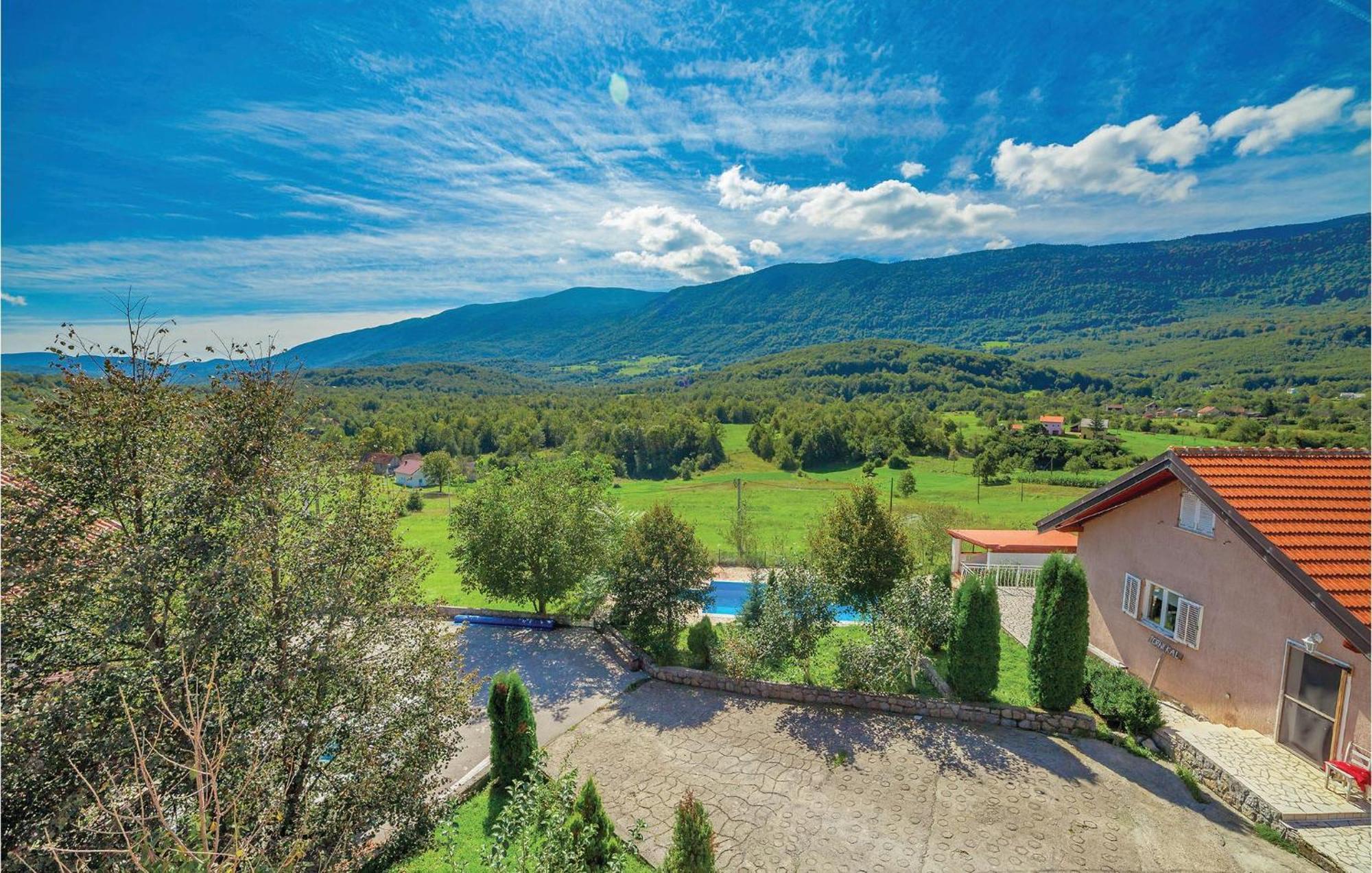 7 Bedroom Pet Friendly Home In Crni Kal Crni Kal  Exteriér fotografie