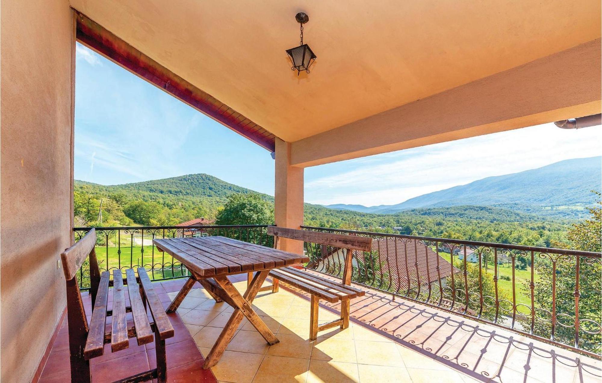 7 Bedroom Pet Friendly Home In Crni Kal Crni Kal  Exteriér fotografie
