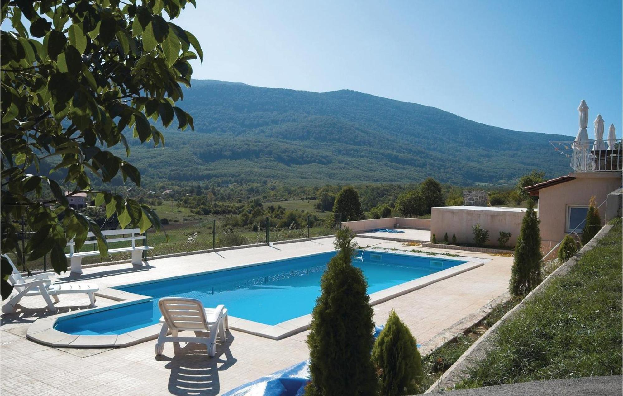 7 Bedroom Pet Friendly Home In Crni Kal Crni Kal  Exteriér fotografie