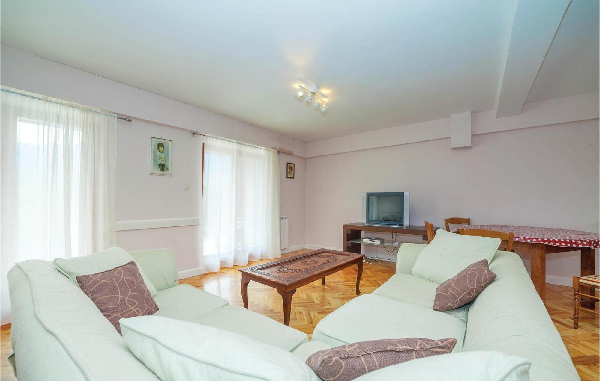 7 Bedroom Pet Friendly Home In Crni Kal Crni Kal  Exteriér fotografie