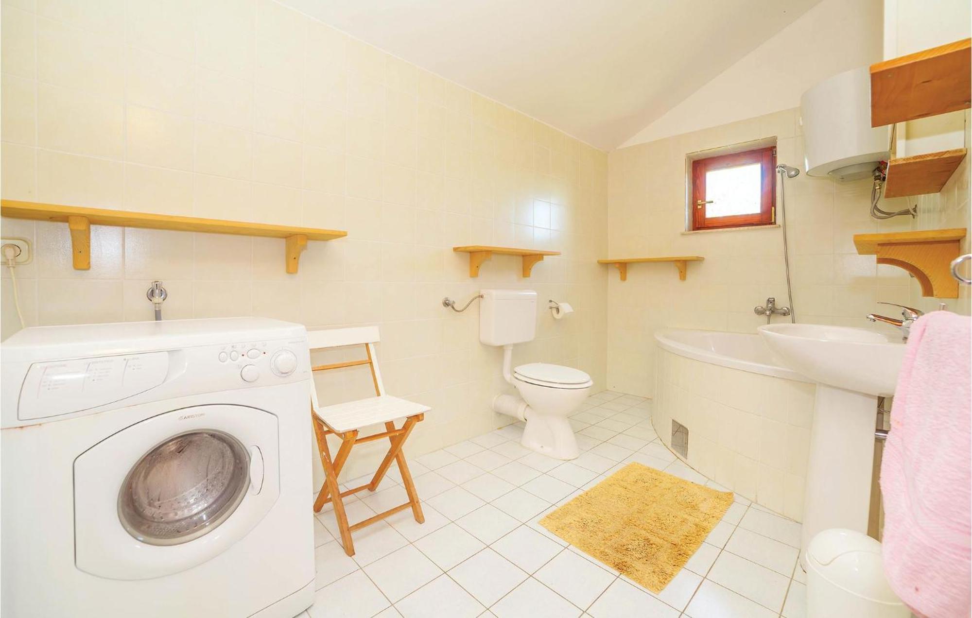 7 Bedroom Pet Friendly Home In Crni Kal Crni Kal  Exteriér fotografie
