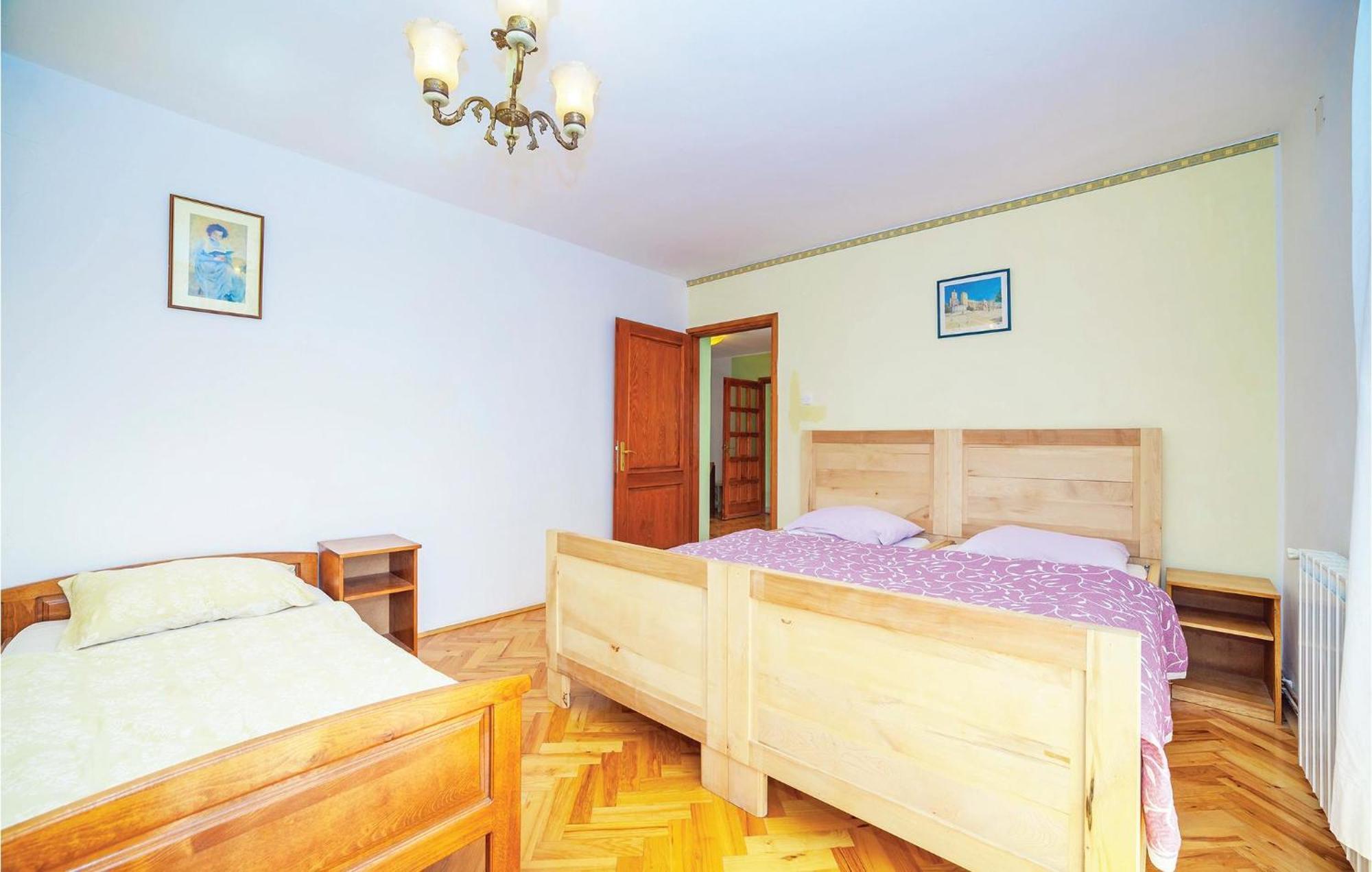 7 Bedroom Pet Friendly Home In Crni Kal Crni Kal  Exteriér fotografie