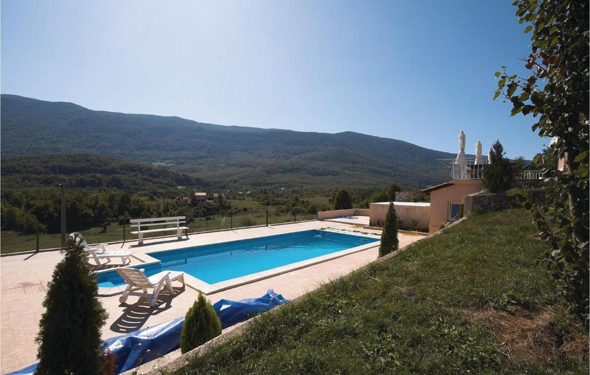 7 Bedroom Pet Friendly Home In Crni Kal Crni Kal  Exteriér fotografie