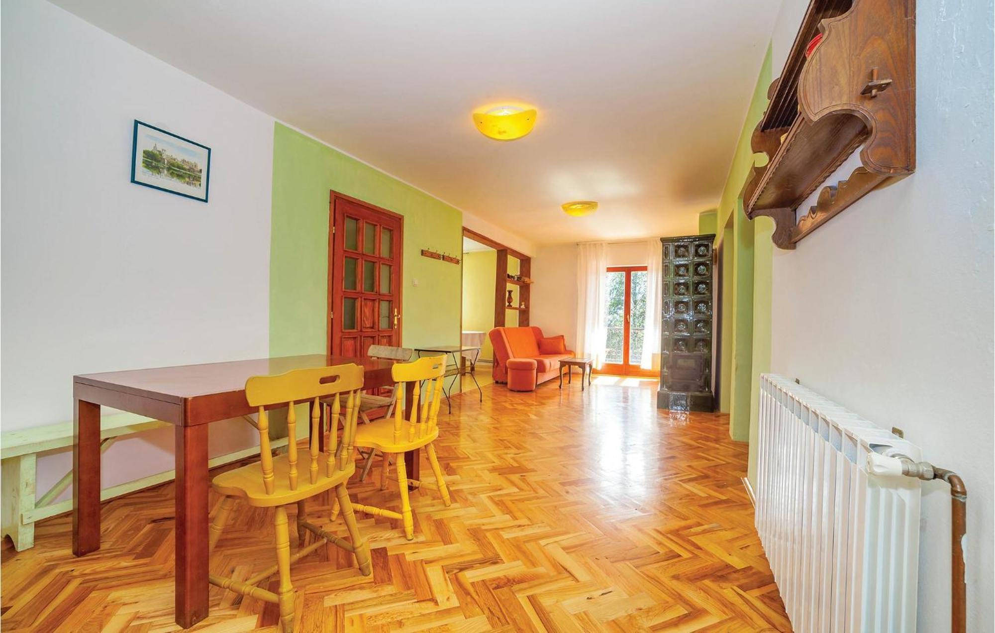 7 Bedroom Pet Friendly Home In Crni Kal Crni Kal  Exteriér fotografie
