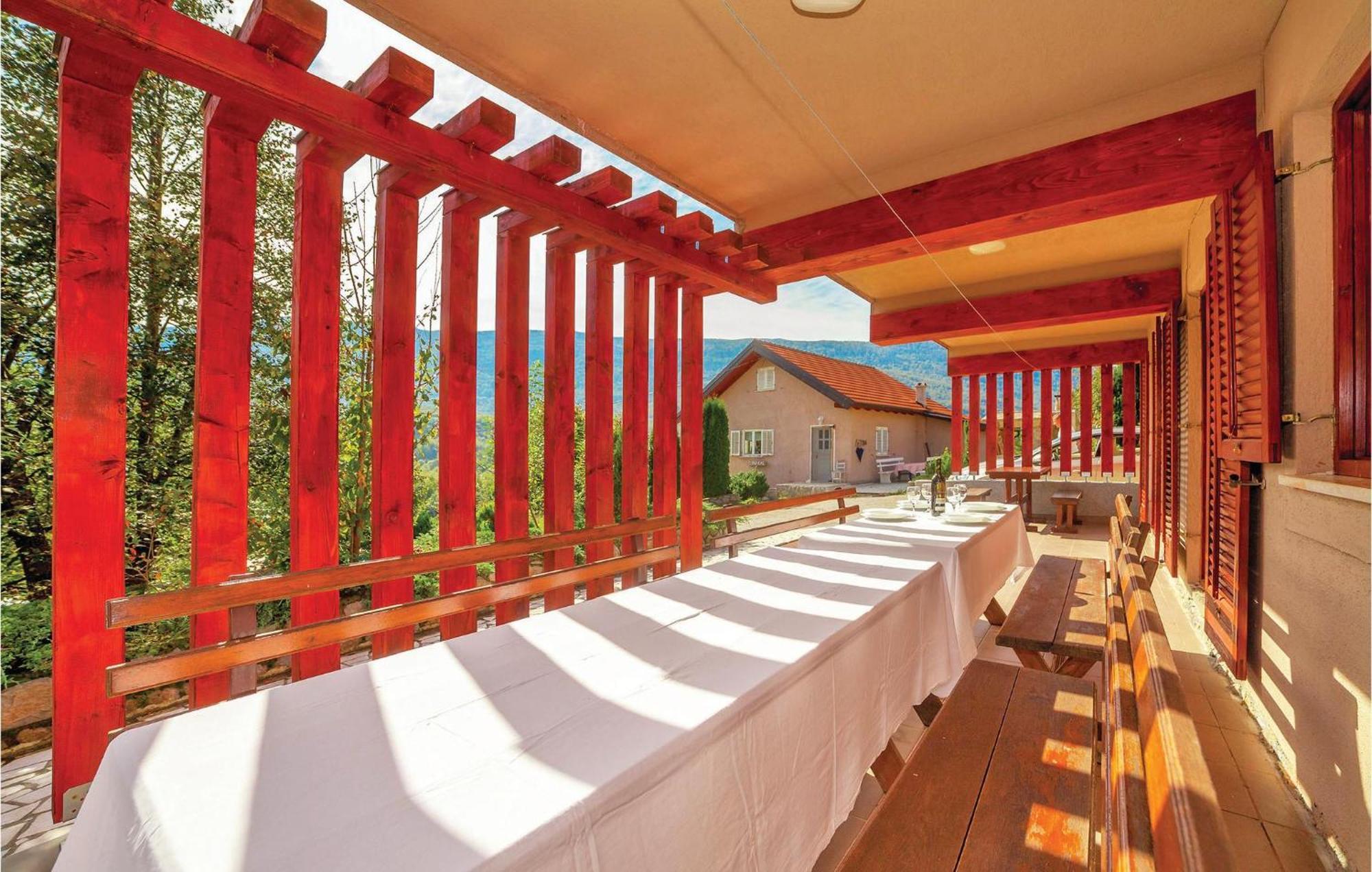 7 Bedroom Pet Friendly Home In Crni Kal Crni Kal  Exteriér fotografie